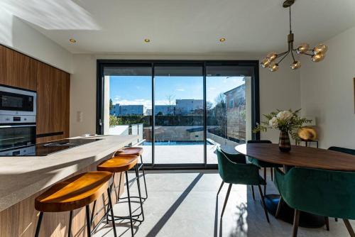 Maison élégante avec piscine