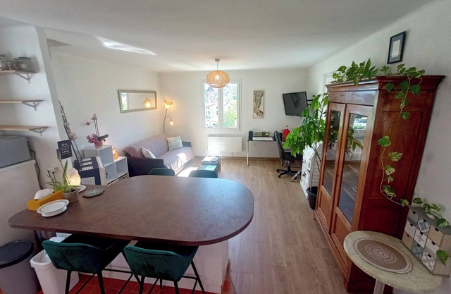 Maison 4 Pers. + Jardin. Village Classé au Pied des Montagnes. Animaux Acceptés