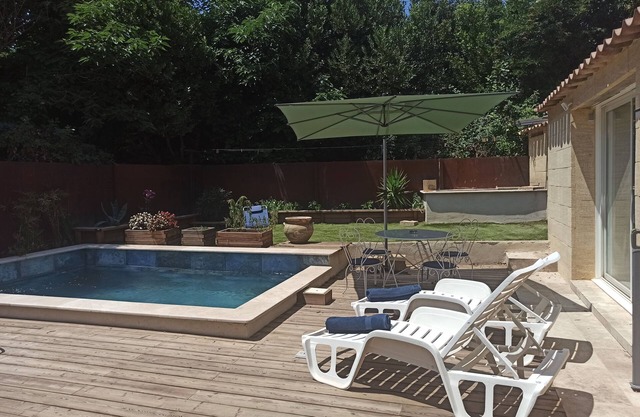 Maison 400 m des Remparts, Clim, Piscine, Parking