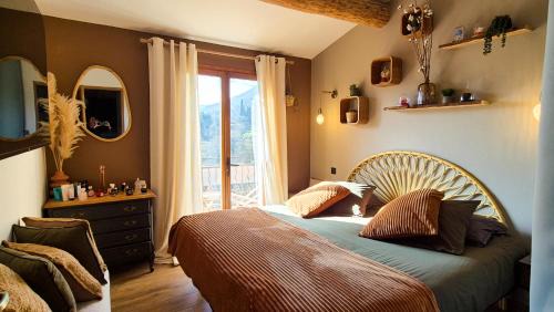 Maison au calme avec piscine, terrasse, BBQ