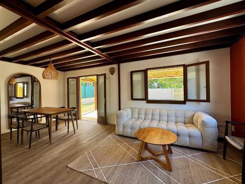 Maison au charme créole - Accès privé à la plage