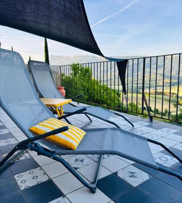 Maison avec toit terrasse dans le vieux Mirabel