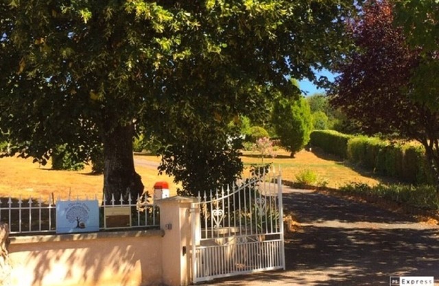 Maison Chaleureuse en Plein Cœur de la Bourgogne du Sud