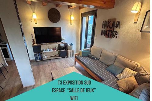 Maison cosy, garage, jardin, terrasse vue montagne