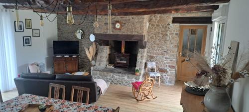 Maison de campagne au cœur d'un village