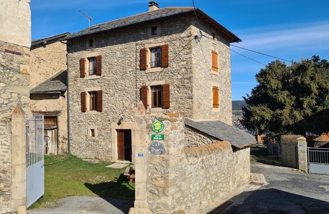 Maison de caractère en Pierre Cal Blanic
