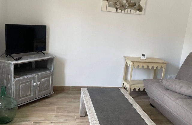Maison de Campagne le Gault à 5 km du Golf de Bauge, 35 km de Saumur ET Angers