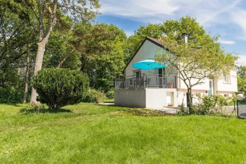 Maison de charme au bord du lac à Ouzouer-sur-Trézée