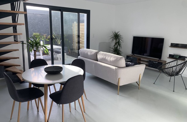 Maison de Ville Toute Neuve et Confortable