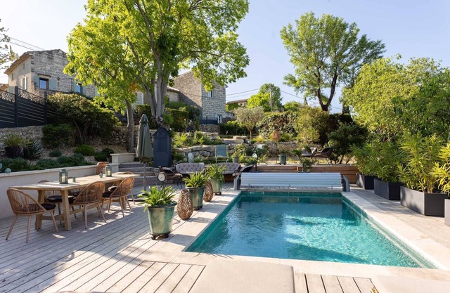 Maison DE Village Entierement Renovee Avec Piscine