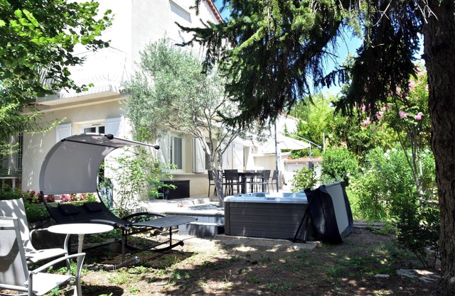 Maison de Ville à 10' du Cours Mirabeau Avec spa