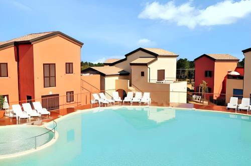 Maison en campagne près de Belgodère avec piscine partagée.