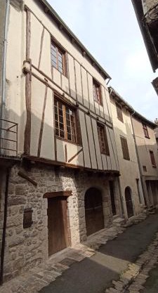 Maison en Pierre et Colombage à Entraygues