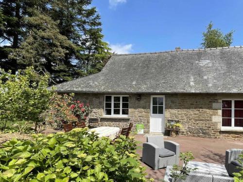 Maison en pierre avec jardin paisible en Normandie, Wi-Fi inclus - FR-1-497-208