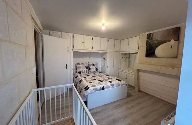 Maison en Plein Centre-ville Isa Bella