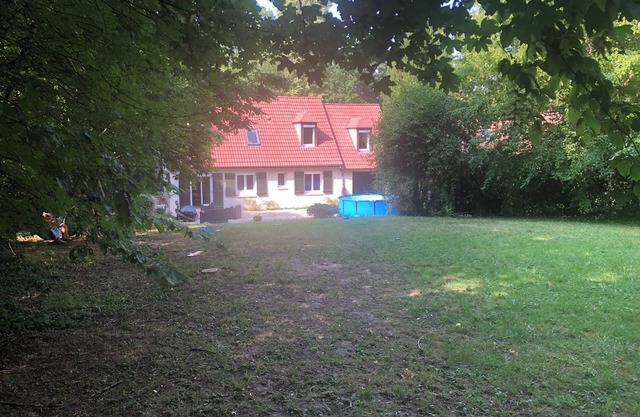 Maison Familiale Dans la Forêt