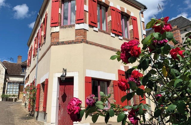 Maison Jeanne D'arc, au Cœur de la Cité Médiévale