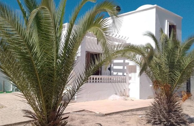 Maison La Rose 1 400m from the beach