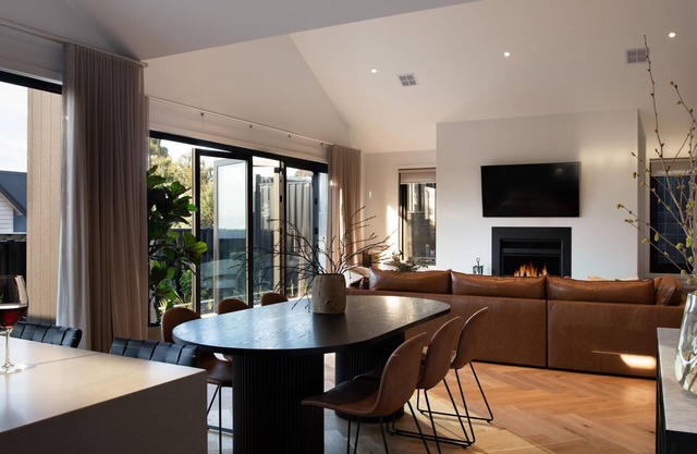 Maison Noire- stunning Scandinavian design, great location