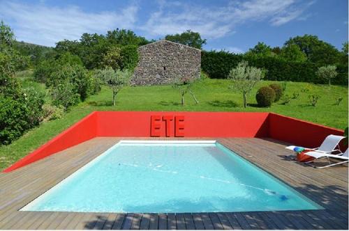 Maison spacieuse avec piscine à Saint-Lager-Bressac