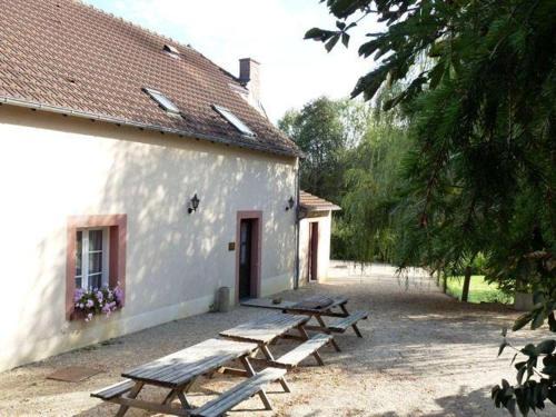 Maison spacieuse à Nevoy avec jardin de 200 m², idéal pour groupes !