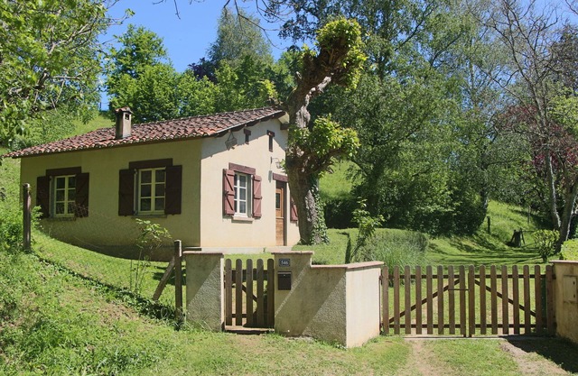 Maisonnette au Calme. Idéale en Famille ou Entre Amis. Animaux Acceptés!