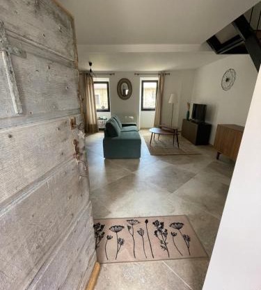 Maisonnette typique de village