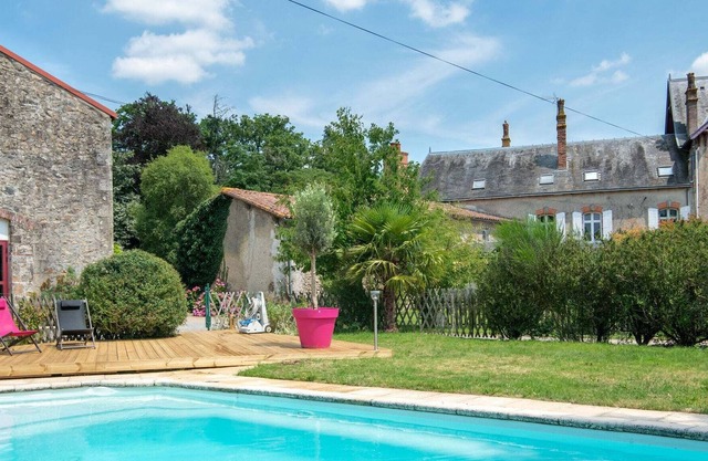 Majestic Holiday Home in Clesse with Garden
