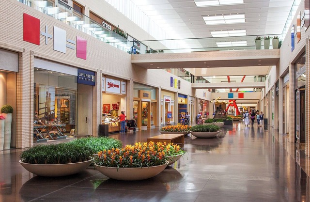 Make Your Trip More Enjoyable! Comfortable Units Near NorthPark Center Mall