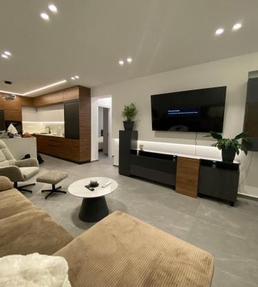 Mall View Modern PentHouse