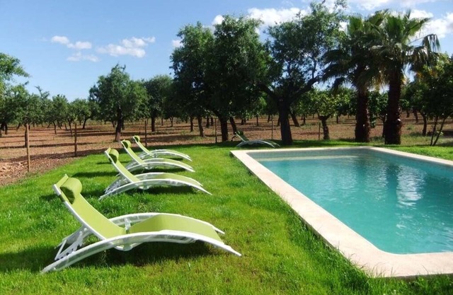Mallorcan countryside House with pool ideal for 2 to 8 person