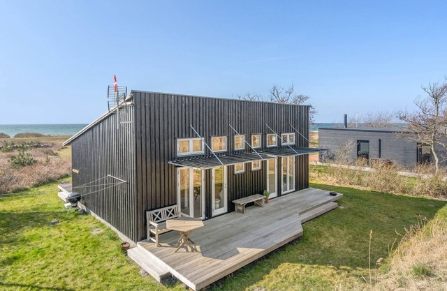 "Malte" - 75m from the sea by Interhome