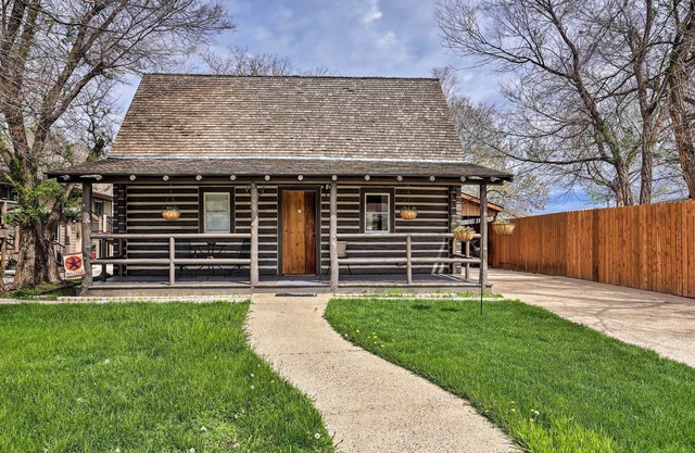 'Maltese Ranch Cabin' Near Medora Attractions!