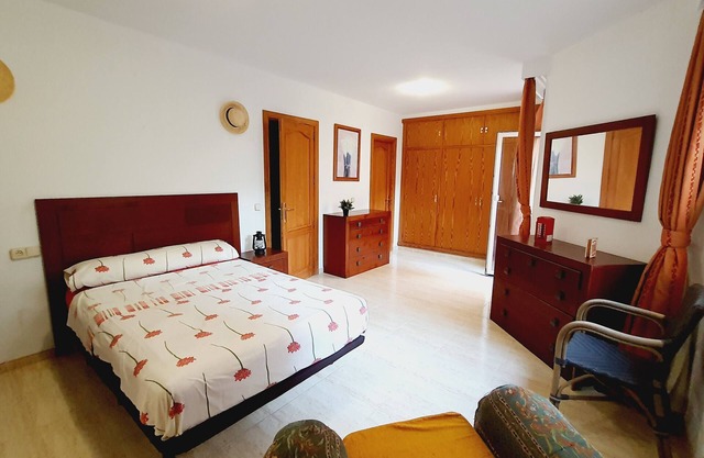 Mama Conchi BNB House for groups of 4 People with shared terrace, private garden and Wi-Fi