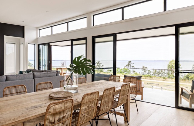 Mandala BeachHouse*Winter Special-Stay 3/Pay 2*Ocean views/Heated pool/Fireplace