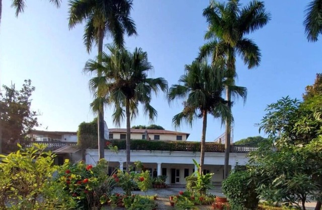 Mango Tree Courtyard Dehradun