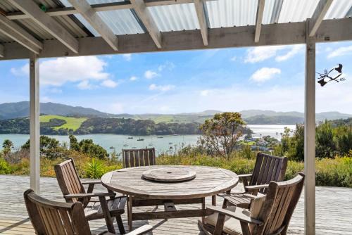 Mangonui Ridge Retreat
