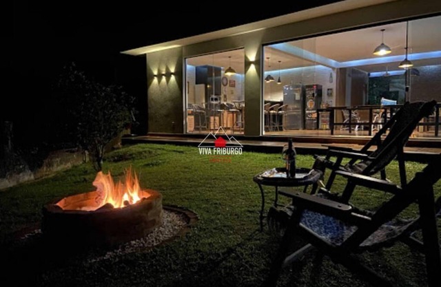 Mansão na Serra, Venham Descansar em Grande Estilo