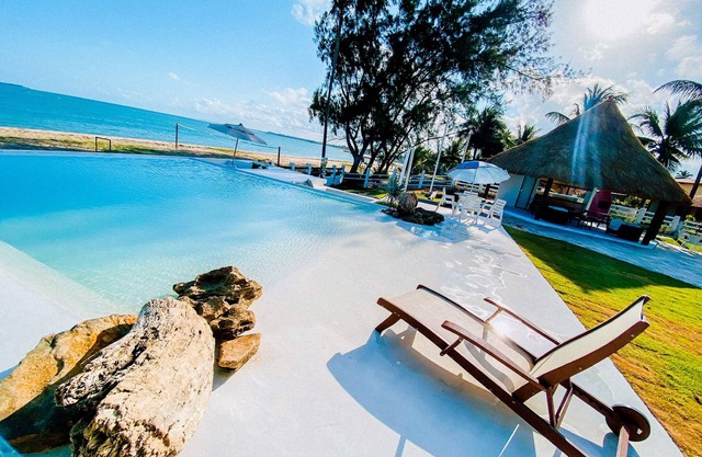 Mansion by the sea in Serrambi