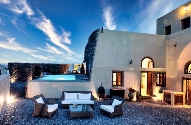 Mansion Kyani- Spectacular Santorini villa- Car included- Private & Spacious