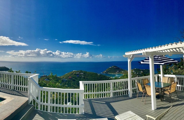 Mar de Amores with Incredible Caribbean views and breezes. Full generator