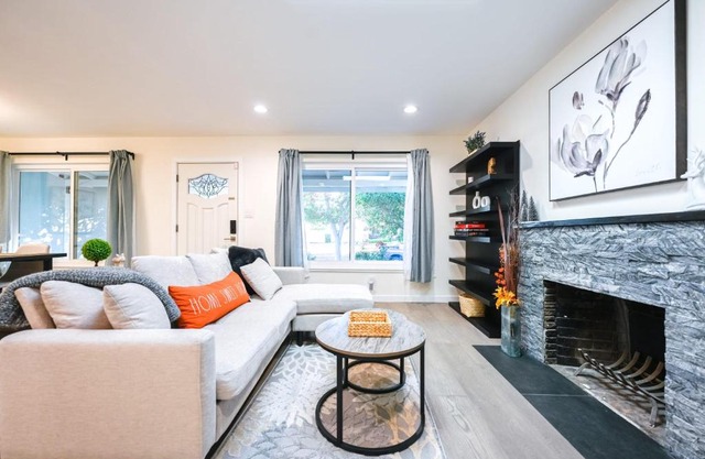 @ Marbella Lane - Exquisite Home 3BR