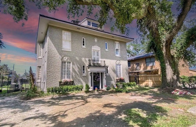 Margaret Manor on Park Ave