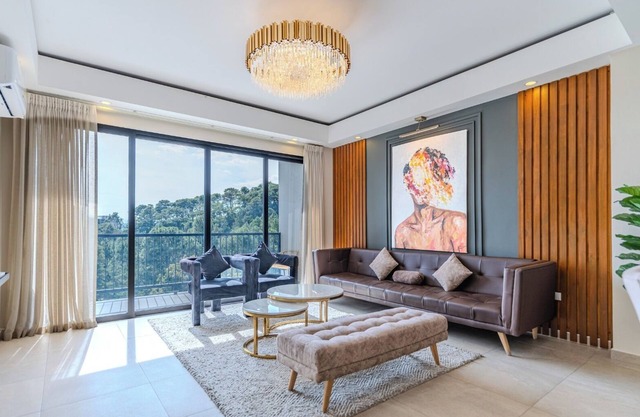 Margo 306- Luxe, Elegant & Cozy Condo- City Center