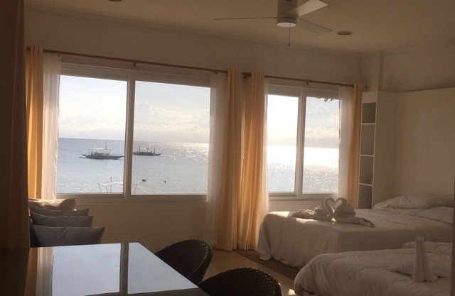 Mariana Guesthouse 1 in Panagsama Beach