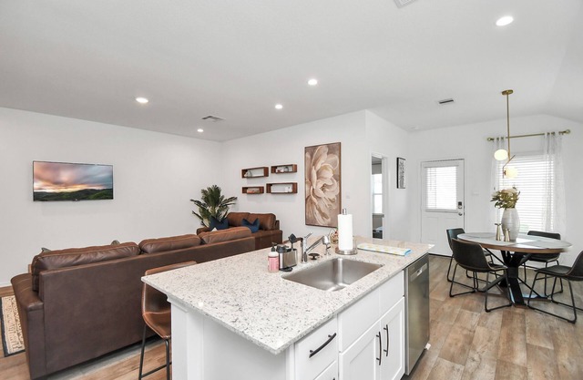Marice Serene Home at Katy Fulshear