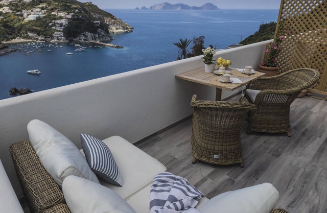 Maridea Ponza - Le Alcove sul Mare Superior Suites with wonderful sea view