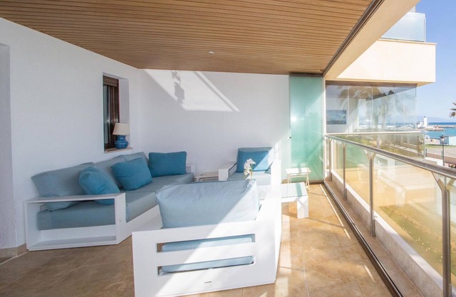 Marina del Castillo 3110