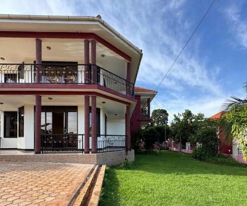 Marina Lake View Apartments,Jinja