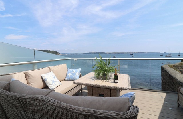 MARINA, luxury holiday cottage in Cawsand